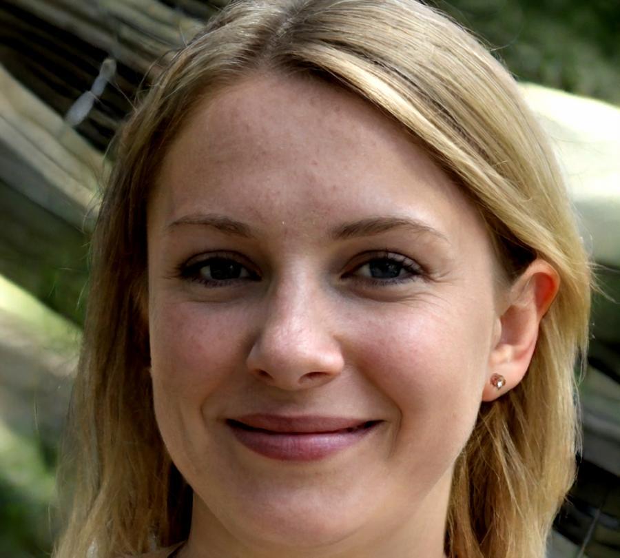 Portrait von Prof. Dr. Elena Kastner